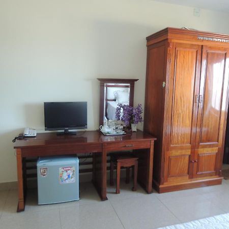 Ngan Ha Hotel Dong Hoi Bagian luar foto
