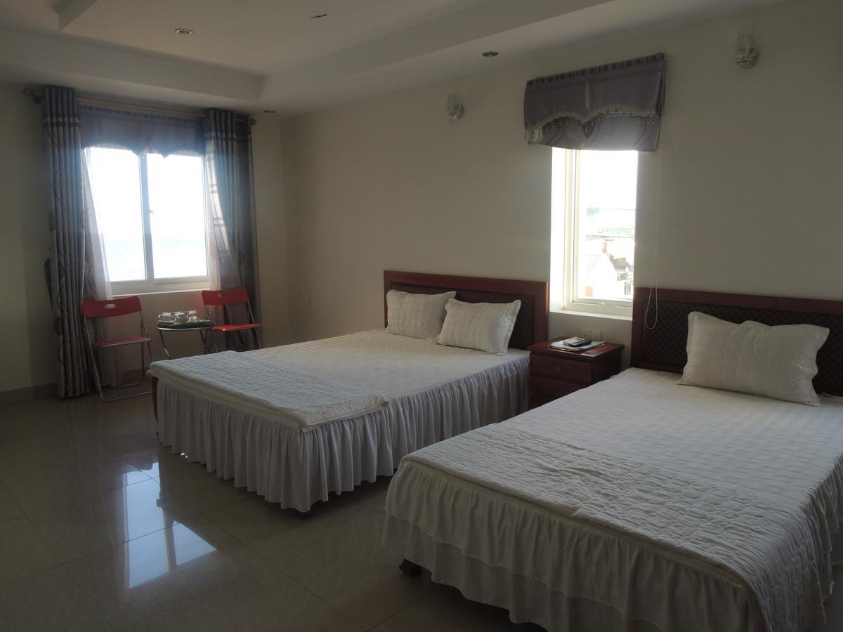 Ngan Ha Hotel Dong Hoi Bagian luar foto
