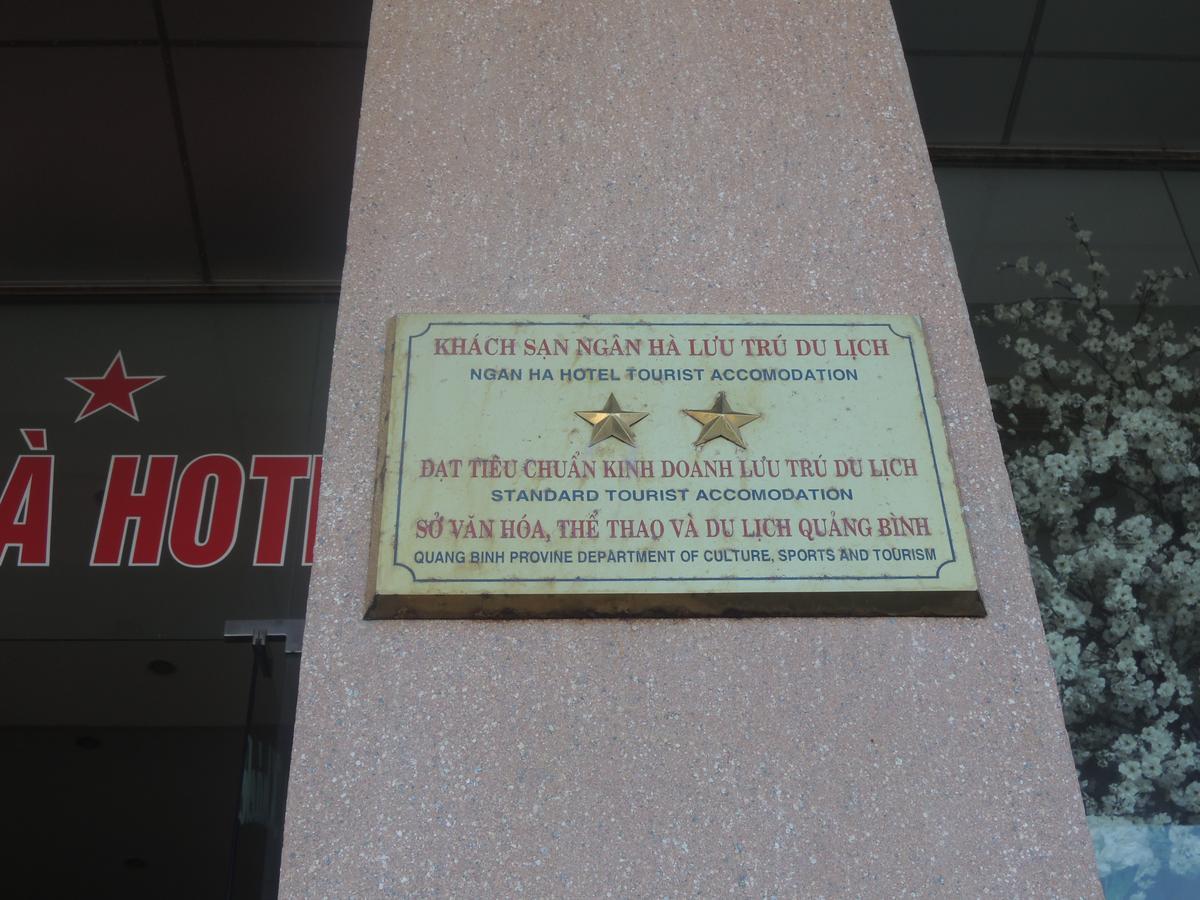 Ngan Ha Hotel Dong Hoi Bagian luar foto