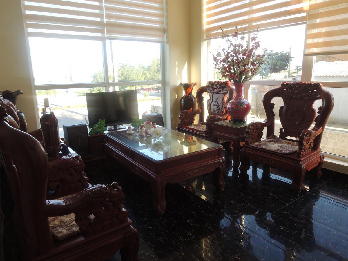 Ngan Ha Hotel Dong Hoi Bagian luar foto
